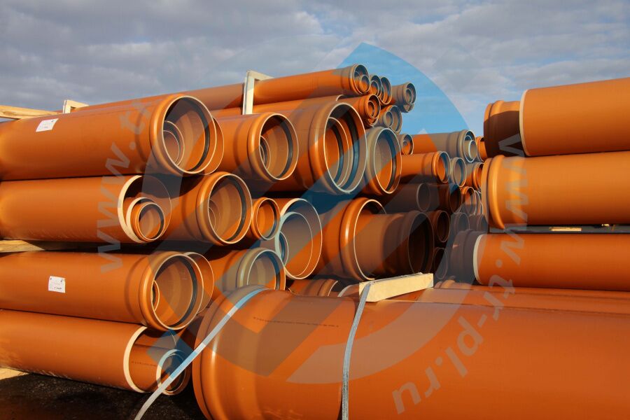 Канализационная труба ПВХ (НПВХ) OD 110 мм, 1шт. 560 мм в Москве